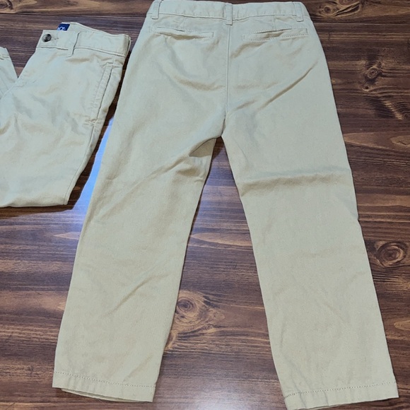 3 pair bundle boys khakis size 5- Children’s place -1 extra pair free - 4 total - Picture 5 of 13